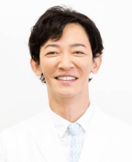 佟 岡本慎一