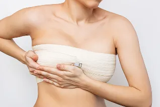 バストの形や盛り上がりが気になる女性