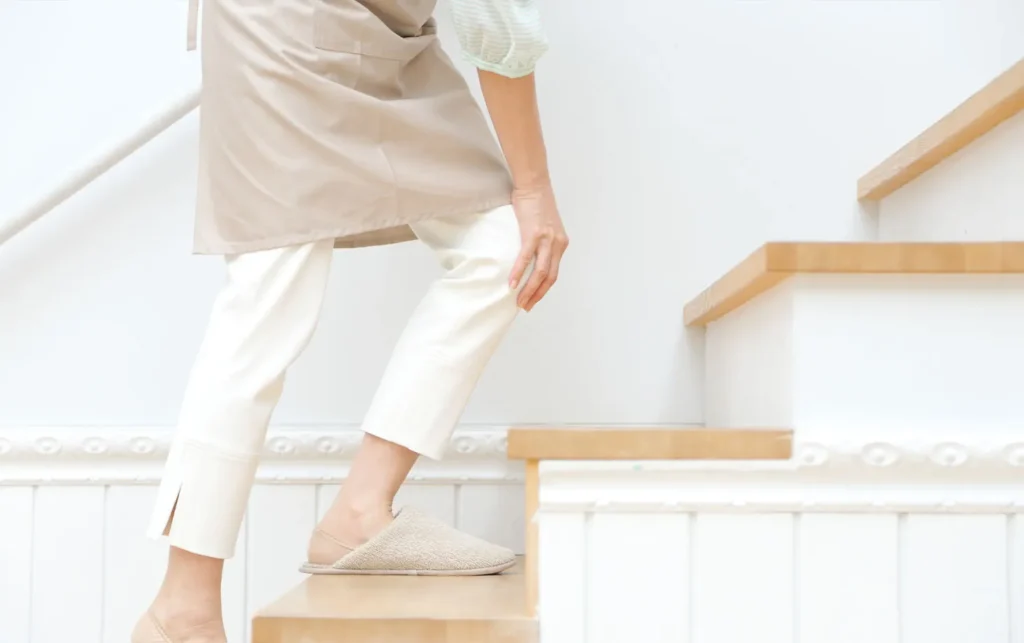 コラム　【医師解説】膝が痛いのはなぜ？場所別の原因診断のサムネイル